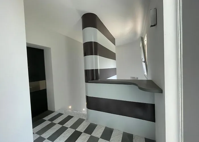 My Humble House - Elegante Con Patio Apartment